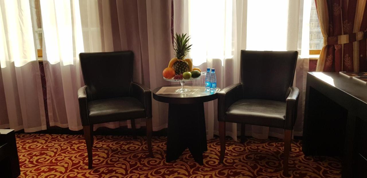 Ambassador Hotel Μπακού Εξωτερικό φωτογραφία