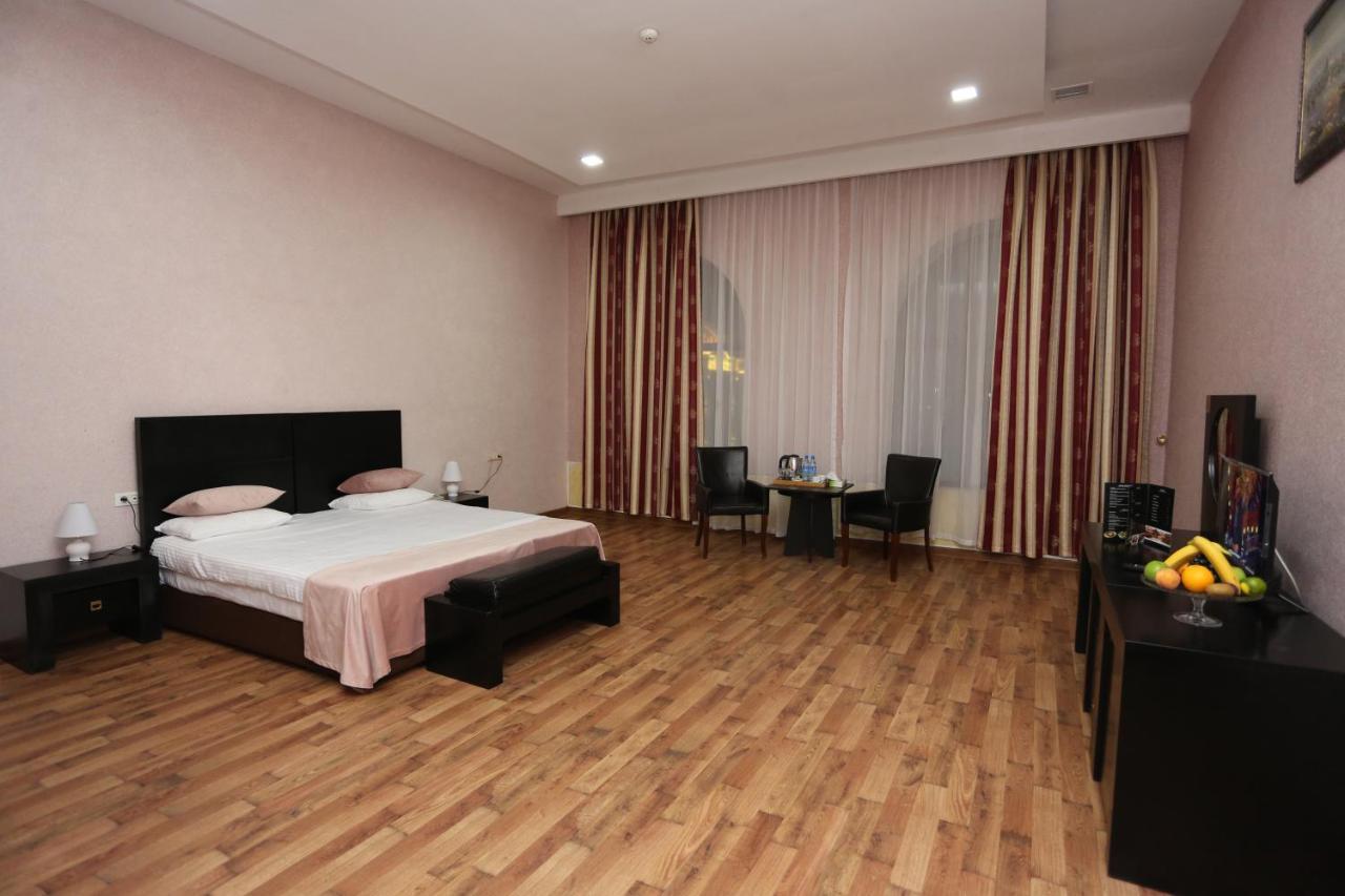Ambassador Hotel Μπακού Εξωτερικό φωτογραφία
